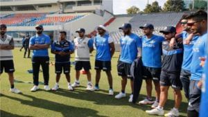 IND VS SL, 1st Test: रोहित शर्मा-राहुल द्रविड समोर 'धर्मसंकट', मोहाली कसोटीत ह्दयावर दगड ठेवून घ्यावा लागणार मोठा निर्णय