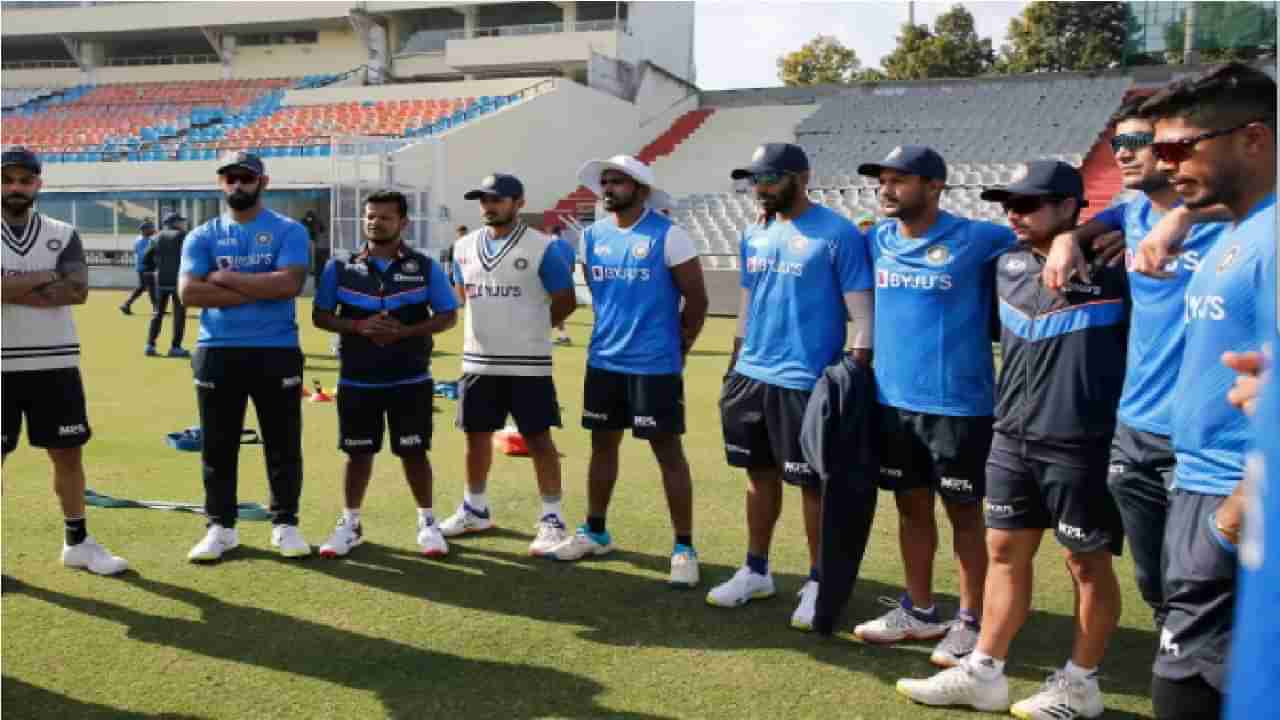 IND VS SL, 1st Test: रोहित शर्मा-राहुल द्रविड समोर धर्मसंकट, मोहाली कसोटीत ह्दयावर दगड ठेवून घ्यावा लागणार मोठा निर्णय