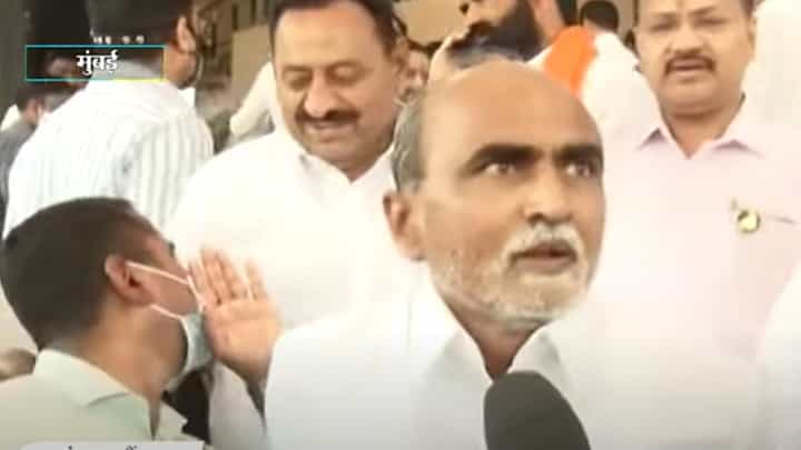 राज्यपालांविरोधात शीर्षासन करणारे संजय दौड काय म्हणाले ऐका! राज्यपालांविरोधात शीर्षासन करणारे संजय दौड काय म्हणाले ऐका!