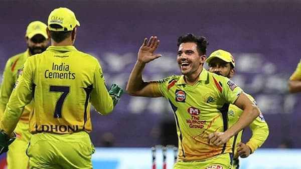 IPL 2022 मेगा ऑक्शनमध्ये चेन्नई सुपर किंग्सने मोठी किंमत मोजून दीपक चाहरला (Deepak chahar) 14 कोटी रुपयांमध्ये विकत घेतलं होतं. टॅलेंट असल्यामुळेच चेन्नईने या खेळाडूवर इतके पैसे खर्च केले. दीपक चाहर एक ऑलराऊंडर खेळाडू आहे. फलंदाजी आणि गोलंदाजीमध्ये योगदान देण्याची त्याची क्षमता आहे. आयपीएल 2022 स्पर्धेला सुरुवात होण्याआधीच चेन्नई सुपरकिंग्सला एक धक्का लागला आहे. दीपक चाहर दुखापतीमुळए आयपीएलच्या अनेक सामन्यांना मुकू शकतो. (PC-PTI)