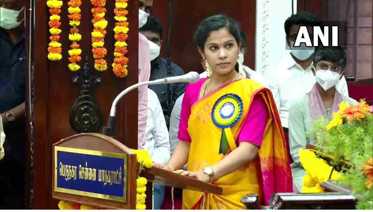 Chennai Mayor | चेन्नईत प्रथमच दलित महिला महापौर, Priya Rajan यांच्याकडे 28 व्या वर्षीच महापालिकेची सत्ता!