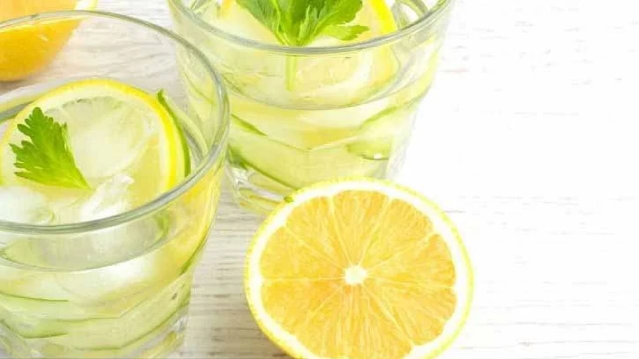 Вода с лимоном натощак вред. Вода с лимоном калорийность. Вода с лимоном для ощелачивания. Скандинавия лимонная вода. Водичка с лимоном сколько калорий.