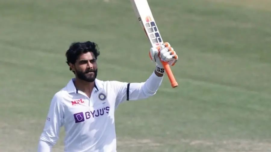 IND vs SL: रोहितने द्विशतकाची संधी हिसकावली की आणखी काही? स्वत: जाडेजानेच सांगितलं खरं कारण IND vs SL: रोहितने द्विशतकाची संधी हिसकावली की आणखी काही? स्वत: जाडेजानेच सांगितलं खरं कारण