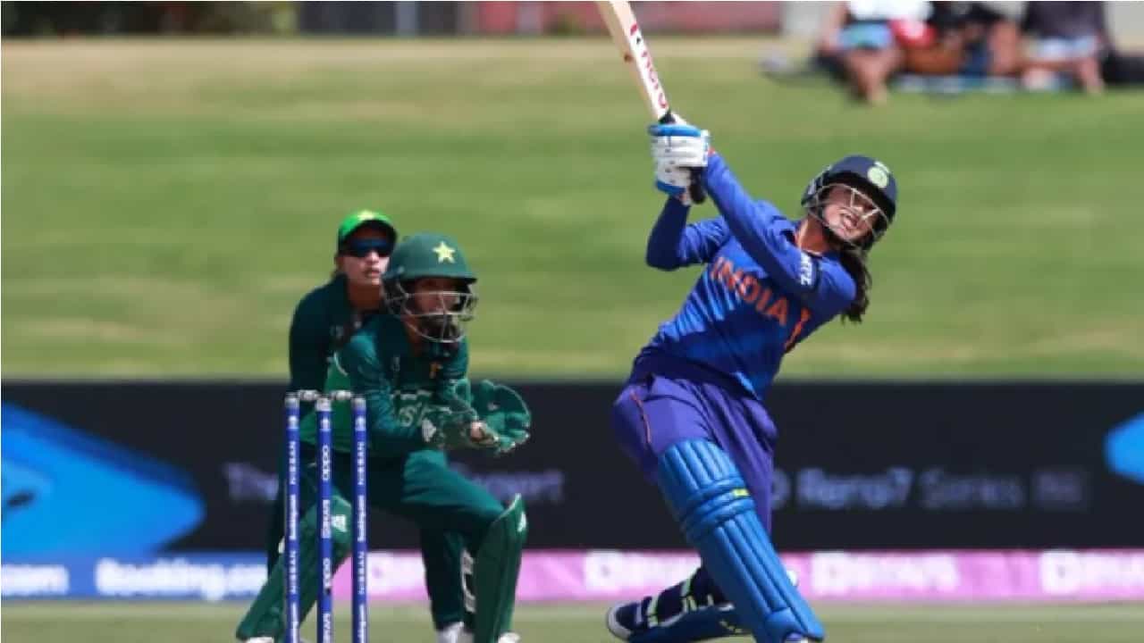 IND vs PAK, WWC 2022: पाकिस्तान विरोधात सांगलीच्या स्मृती मानधनाची कमाल, टीमसाठी बनली संकटमोचक