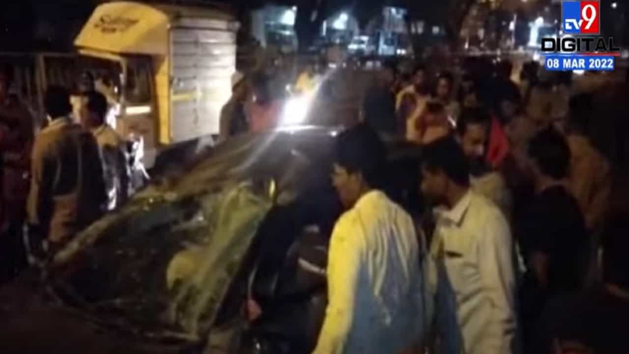 नांदेडमध्ये भीषण अपघात, कारचे नुकसान