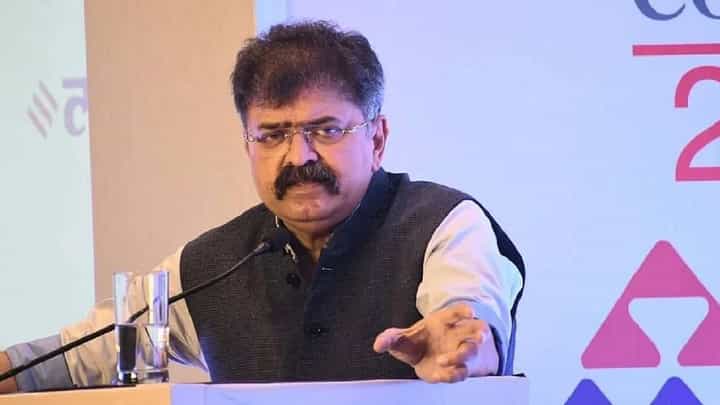 श्रेयवादाच्या मुद्द्यावरून जितेंद्र आव्हांडाची शिवसेनेवर अप्रत्यक्ष टीका श्रेयवादाच्या मुद्द्यावरून जितेंद्र आव्हांडाची शिवसेनेवर अप्रत्यक्ष टीका