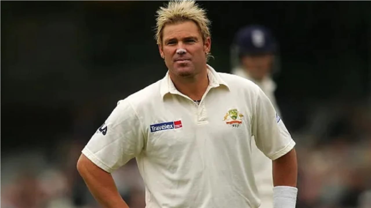 वयाच्या 52 व्या शेन वॉर्नने थायलंडमधल्या एक व्हिलात (Thailand villa) अखेरचा श्वास घेतला. तिथे तो मित्रांसमवेत सुटट्या एन्जॉय करण्यासाठी गेला होता. त्यावेळी अचानक वॉर्नच निधन झालं. 