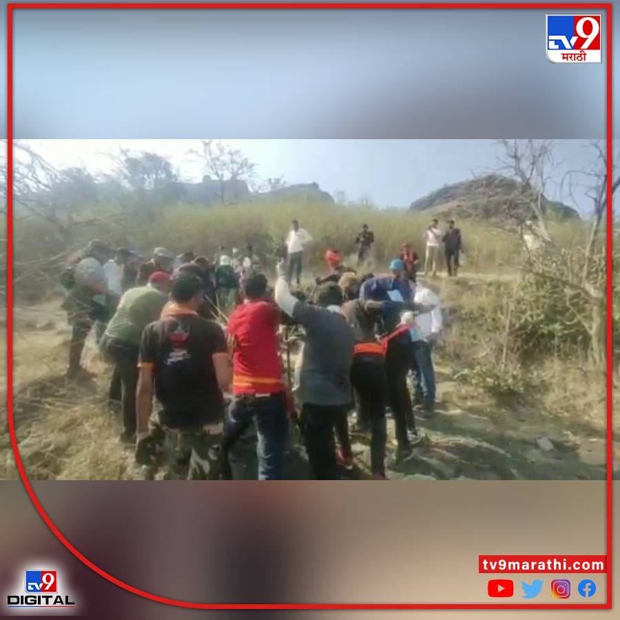 सह्याद्री प्रतिष्ठाने कल्याण विभागासह राज्यातील अन्य दुर्गभ्रमण करणारी दरी गाठली. दरीतून या तोफा गडावर आणल्या आहे. त्यांना नवसंजीवनी देत या तोफा गडावर ज्या ठिकाणी होत्या. त्याच ठिकाणी ठेवण्याचे काम केले आहे.