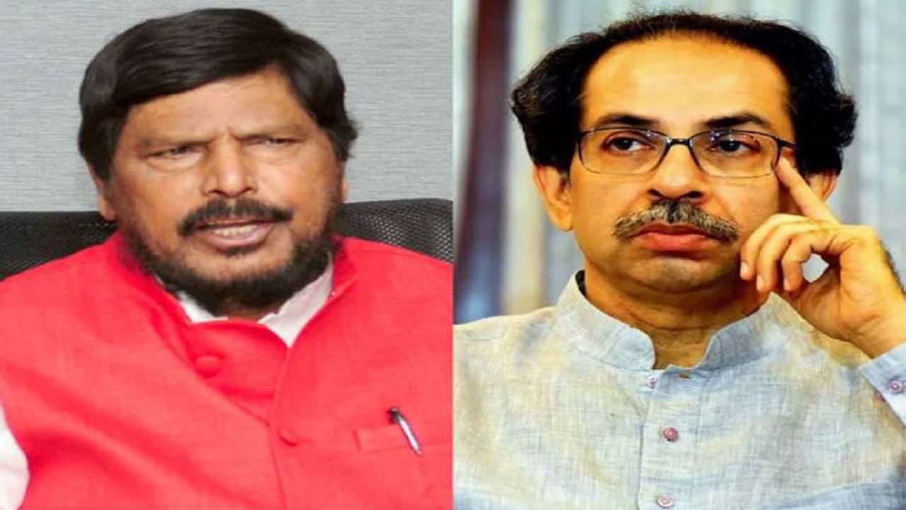 शिवसेनेची अवस्था काँग्रेससारखी दयनीय होणार, आठवलेंचे भविष्य; लोकसभेला 3 जागा तरी येतील की नाही! शिवसेनेची अवस्था काँग्रेससारखी दयनीय होणार, आठवलेंचे भविष्य; लोकसभेला 3 जागा तरी येतील की नाही!