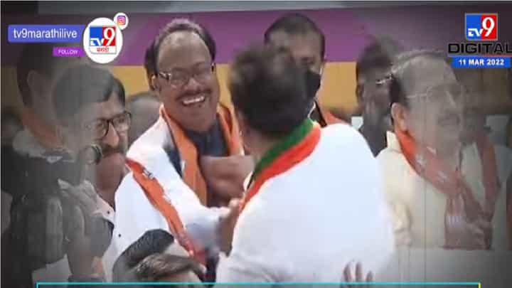 चंद्रशेखर बावनकुळे आणि आशिष शेलारांचा 'झुंड' डान्स पाहिलात का? चंद्रशेखर बावनकुळे आणि आशिष शेलारांचा 'झुंड' डान्स पाहिलात का?