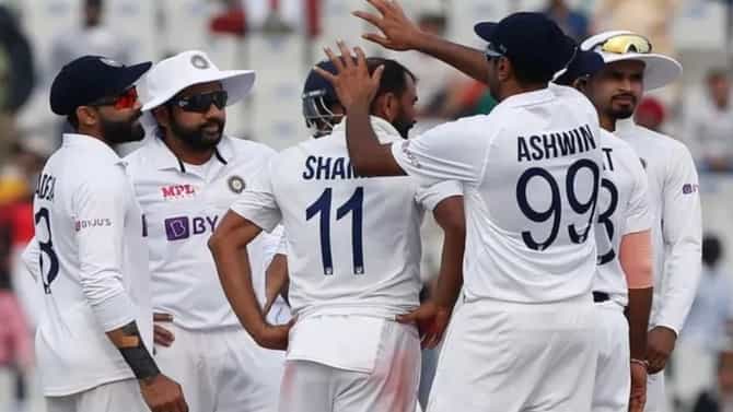 IND vs SL Day-Night Test : जयंतच्या जागी अक्षर/सिराजला संधी, पाहा दोन्ही संघांच्या संभाव्य Playing XI
