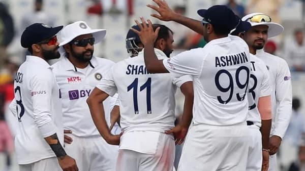 IND vs SL Day-Night Test : जयंतच्या जागी अक्षर/सिराजला संधी, पाहा दोन्ही संघांच्या संभाव्य Playing XI