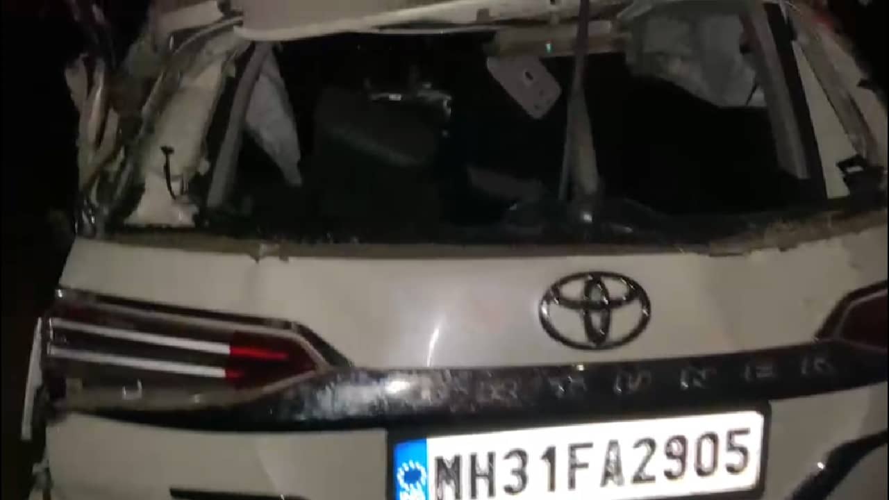 वर्ध्यात तीन वाहनांचा विचित्र अपघात, दोघांचा मृत्यू, तिघे जखमी, अपघातात लहान मुलाचा समावेश