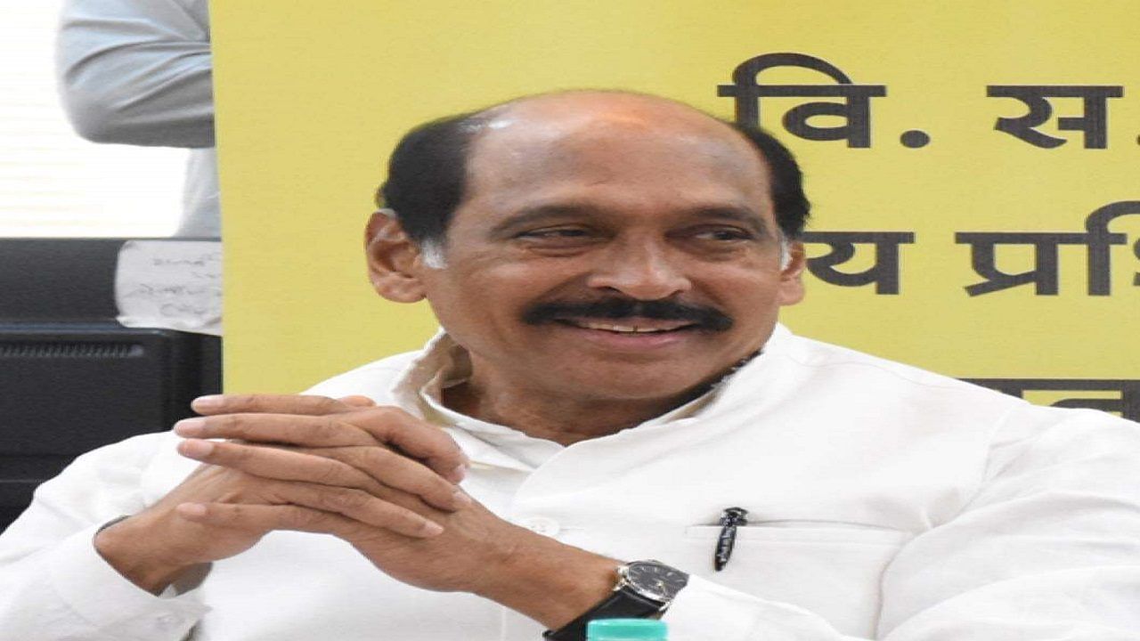 आंदोलन करून प्रकरणाला वेगळे वळण देण्याचा प्रयत्न, माणिकराव ठाकरे यांची भाजपवर टीका आंदोलन करून प्रकरणाला वेगळे वळण देण्याचा प्रयत्न, माणिकराव ठाकरे यांची भाजपवर टीका