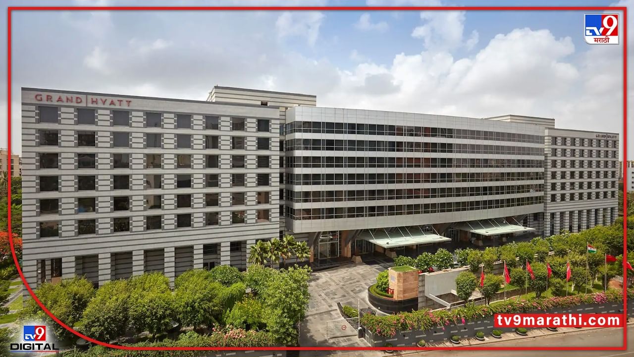 राजस्थान रॉयल्सची टीम सांताक्रूझच्या Grand Hyatt  हॉटेलमध्ये वास्तव्य करणार आहे. मुंबई विमानतळ आणि BKC पासून हे हॉटेल जवळ आहे. 