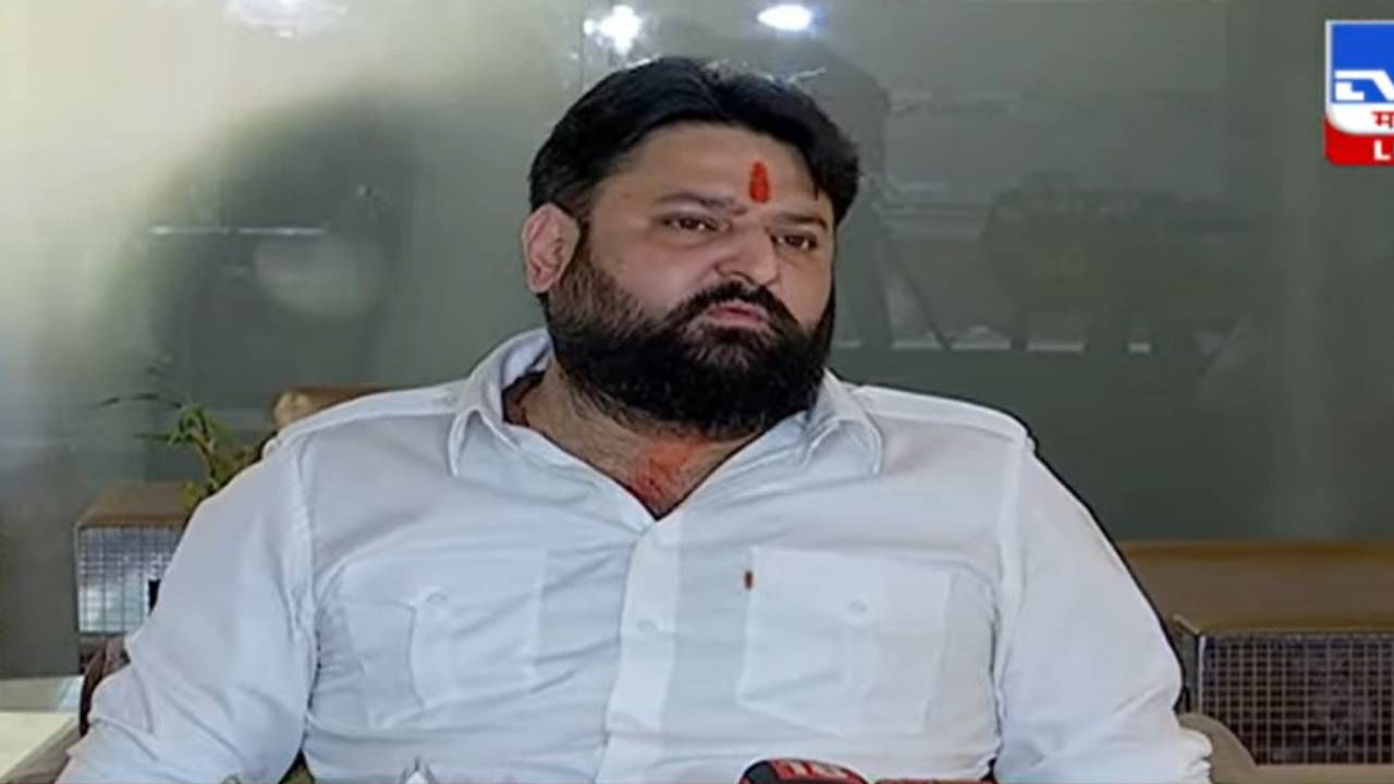 VIDEO: राऊतांच्या आरोपांवर आता कंबोज यांचीच कोर्टात जायची तयारी, जीतू नवलानी रॅकेट कसे चालवायचा? सीबीआय चौकशीची मागणी VIDEO: राऊतांच्या आरोपांवर आता कंबोज यांचीच कोर्टात जायची तयारी, जीतू नवलानी रॅकेट कसे चालवायचा? सीबीआय चौकशीची मागणी