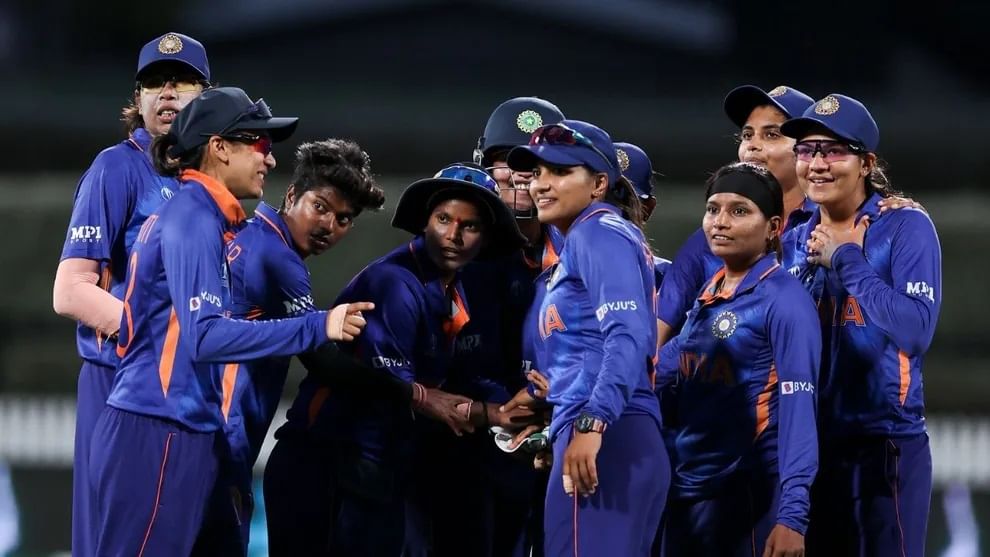 IND vs ENG, Live Score, Women’s World Cup 2022: भारतीय फलंदाजांचा फ्लॉप शो, इंग्लंडची भारतावर 4 विकेट आणि 112 चेंडू राखून मात
