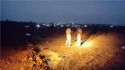 नागपुरात 23 वर्षीय तरुणीचा अर्धवट जळालेला मृतदेह सापडला, शेजारी पेट्रोलची रिकामी बाटली