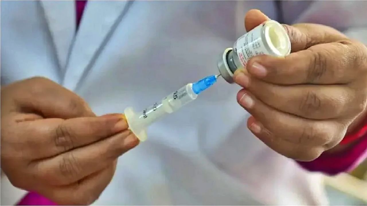 Corbevax vaccination : कालच्या खोळंब्यानंतर आज मुलांचं लसीकरण सुरळीत, Covin Appही व्यवस्थित