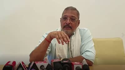 द काश्मीर फाईलची चर्चा सुरूच, नाना पाटेकर म्हणतात गट पडणं साहजिक पण...