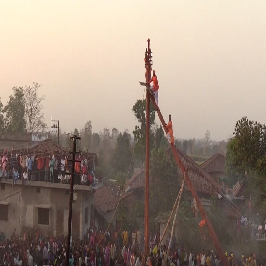 या यात्रेनिमित्त संपूर्ण जिल्ह्यातील व लागून असलेल्या मध्य प्रदेशातील बहुसंख्य भाविक भक्तांची उपस्थिती होती. महाशिवरात्रीला केलेला नवस पूर्ण करण्यासाठी ग्रामीण भागातील भाविक भक्त नंदी घेऊन येथे येत असतात. 