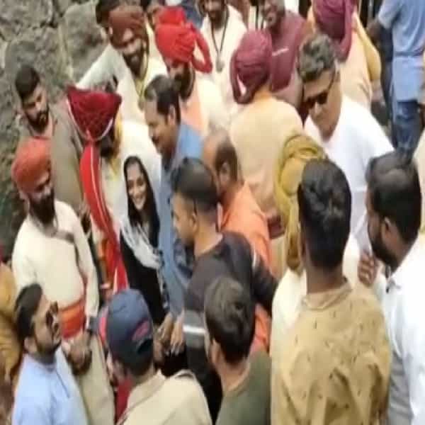 साताऱ्यातील अजिंक्यतारा याठिकाणी रावरंभा चित्रपटाचे शुटिंग सुरू आहे. धुलिवंदनाच्या दिवशी चित्रपटाच्या शुटिंगदरम्यान खासदार उदयनराजे भोसले यांनी शुटिंगस्थळी भेट दिली. 'रावरंभा' या चित्रपटाची निर्मिती शशिकांत पवार करत आहेत. बेभान, झाला बोभाटा, भिरकीट असे चित्रपट केलेले अनुप अशोक जगदाळे या चित्रपटाचं दिग्दर्शन करत आहेत.