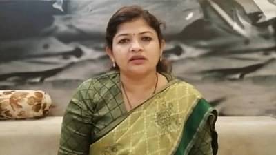 ज्या नवाब मलिकांनी शिवसेना भवनात बॉम्बस्फोट घडवले, त्यांनाच Uddhav Thackeray वाचवत आहेत; श्वेता महालेंचं खळबळजनक विधान