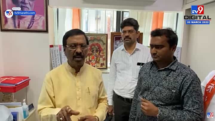 Vinayak Raut | 'जनाबची भूमिका Devendra Fadnavis यांनी किती वेळा बजावली? मदरश्यात गेले, त्यांची टोपी घातली हे सर्वांनी पाहिलं' Vinayak Raut | 'जनाबची भूमिका Devendra Fadnavis यांनी किती वेळा बजावली? मदरश्यात गेले, त्यांची टोपी घातली हे सर्वांनी पाहिलं'