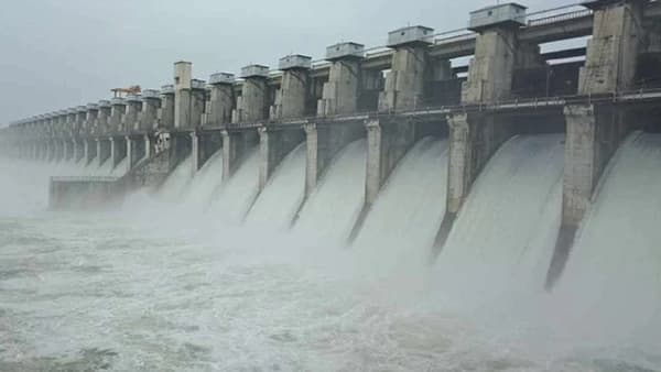 Mumbai Water : यंदा मुंबईकरांना पाणी कपातीचे टेन्शन नाही, पुढच्या 5 महिन्यांचा पाणीसाठा शिल्लक!