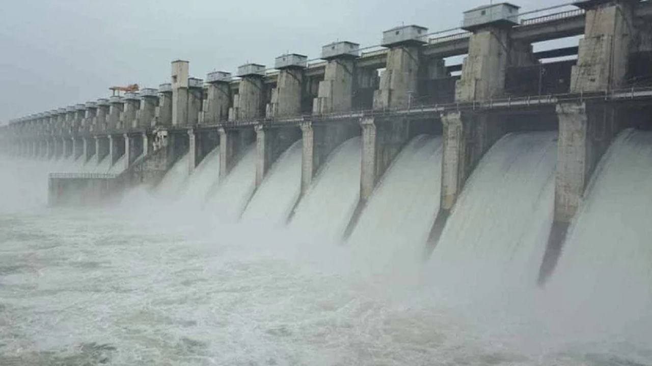 Mumbai Water : यंदा मुंबईकरांना पाणी कपातीचे टेन्शन नाही, पुढच्या 5 महिन्यांचा पाणीसाठा शिल्लक!