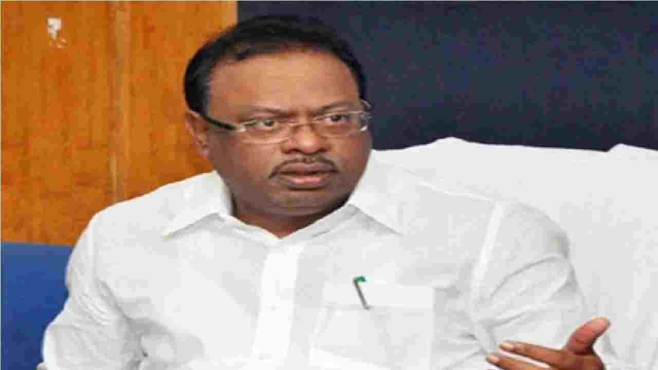 Mumbai | एका अधिकाऱ्यामुळे राज्याचा दीड हजार कोटीचा निधी अडला, आमदार चंद्रशेखर बावनकुळेंचा गौप्यस्फोट Mumbai | एका अधिकाऱ्यामुळे राज्याचा दीड हजार कोटीचा निधी अडला, आमदार चंद्रशेखर बावनकुळेंचा गौप्यस्फोट
