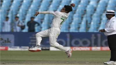 PAK vs AUS Test: पाकिस्तानच्या नसीम शाहने ऑस्ट्रेलियन फलंदाजांच्या काठ्या वाजवल्या ते दोन अप्रितम चेंडू पहाच VIDEO
