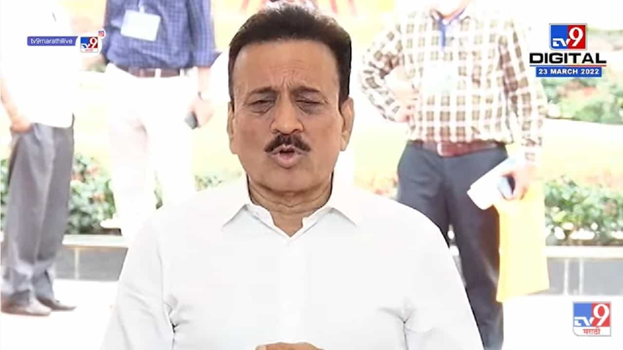 पोलीस सरकारचे दलाल म्हणून काम करत आहेत : Girish Mahajan