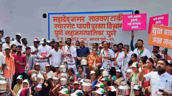 Pune : ...तर हंडा मोर्चा काढू, पाणीपुरवठ्यावरून राष्ट्रवादी आक्रमक; महादेवनगरात केलं आंदोलन
