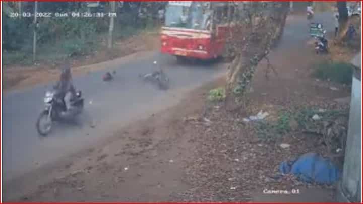 देव तारी त्याला कोण मारी! चमत्कार झाला अन् मुलगा वाचला देव तारी त्याला कोण मारी! चमत्कार झाला अन् मुलगा वाचला