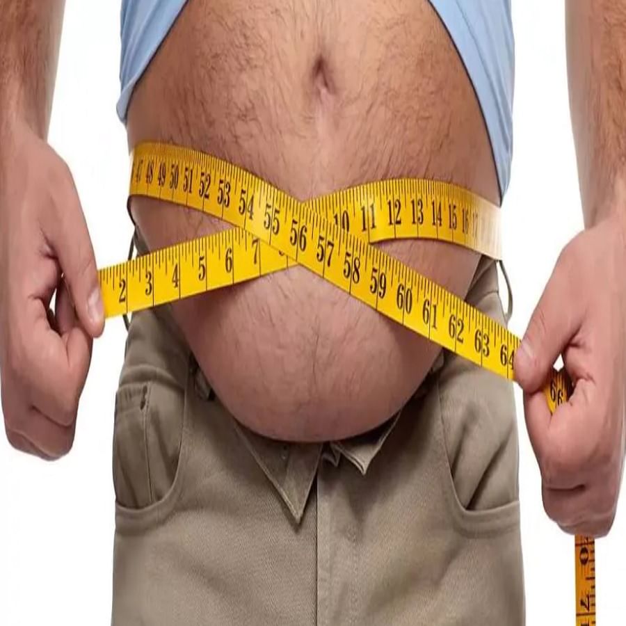 उन्हाळ्याच्या हंगाम वजन कमी करण्यासाठी चांगला मानला जातो. व्यायाम करणे किंवा धावणे याशिवाय आहाराची काळजी घेणेही गरजेचे आहे. अननसाचा रस प्यायल्याने तुमचे वजन कमी होऊ शकते.