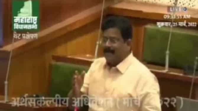 Video | लक्षवेधी लागत नसल्याने Vikas Thakre संतप्त, आम्ही मुख्यमंत्र्यांविरोधात पत्रकार परिषद घ्यायची काय?