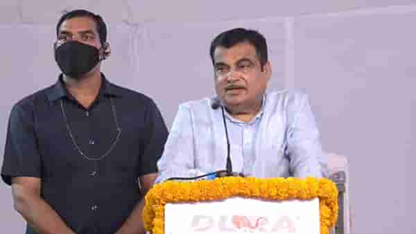 Nitin Gadkari : पुण्याच्या शिरुर ते वाघोलीमध्ये तीन मजली रस्ता बांधणार, नितीन गडकरींनी प्लॅन सांगितला