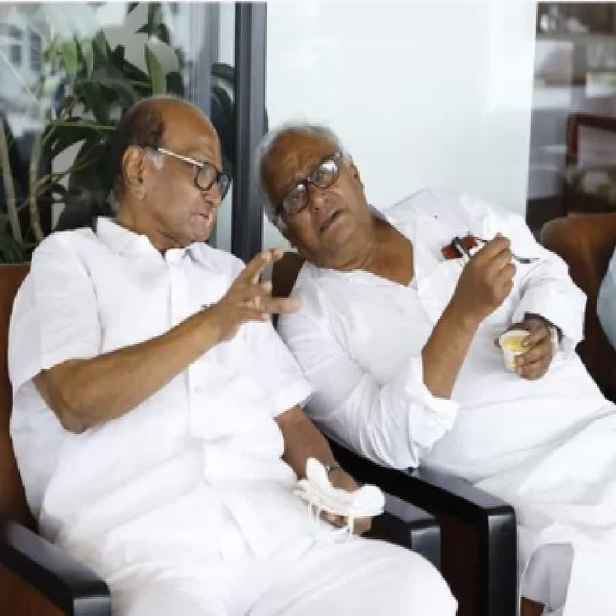 शरद पवार यांचं शेतीवर विशेष प्रेम आहे. याच प्रेमतून त्यांनी बारामतीत अॅग्रीकल्चरल डेव्हलपमेंट ट्रस्टची निर्मिती केली आहे. पारंपारिक शेतीसह आधुनिक शेतीचं इथे मॉडेल उभं करण्यात आलं आहे. हे बारामती मॉडेल बघण्यासाठी देशभरातील खासदार बारामतीत आले होते.