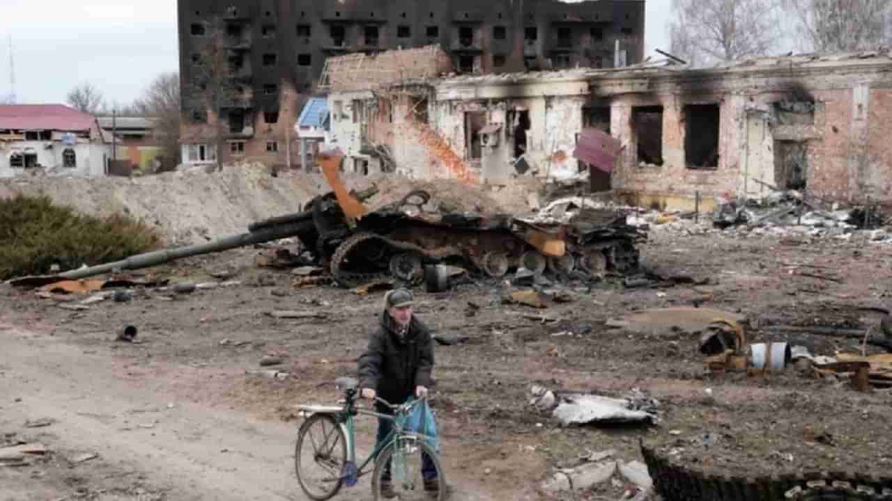 Russia-Ukraine War : कोणता बॉम्ब कधी जीवन संपवेल अशी मारियुपोल शहरात परिस्थिती,  5 हजार लोकांचा हल्ल्यात मृत्यू