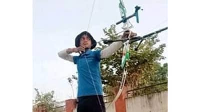 रस्त्यावर भाजी विकणारा तरुण Asian Games, World Cup मध्ये भारताचं प्रतिनिधित्व करणार, तिरंदाज नीरज चौहानच्या मेहनतीचं फळ