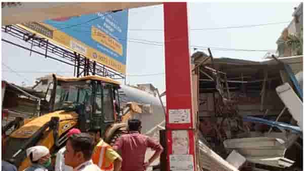 PMC Encroachment action | पुणे महापालिका प्रशासन अर्लट मोडवर ; आज पोलिसांच्या ताफ्यासह अतिक्रमांच्या कारवाईची सुरुवात