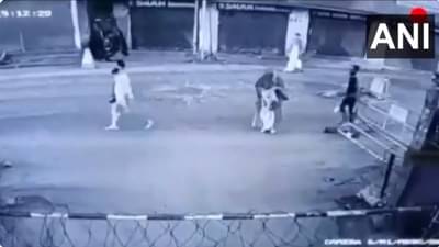 Kashmir CRPF Attacked: बुरख्यात आली अन् बघता बघता सीआरपीएफच्या कँपवर बाँब टाकून गेली, घटना CCTV मध्ये कैद, पाहा व्हिडीओ