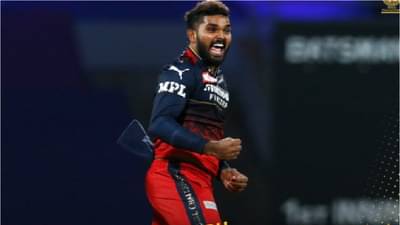 Wanindu Hasaranga RCB IPL 2022: ज्याला बाहेर बसवलं, तोच बनला आजच्य मॅचचा स्टार, RCB चे 10.75 कोटी रुपये फुकट नाही जाणार