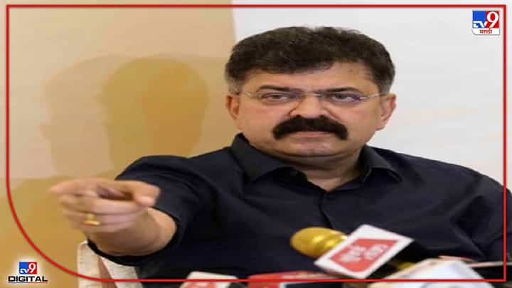 स्टँडअप कॉमेडियनची जागा खाली आहे; आव्हाडांचा राज ठाकरे यांना टोला स्टँडअप कॉमेडियनची जागा खाली आहे; आव्हाडांचा राज ठाकरे यांना टोला