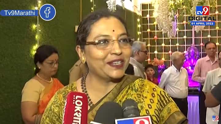 Yashomati Thakur : 'निवडणुका झाल्या आणि पेट्रोल-डिझेलचे भाव वाढले' Yashomati Thakur : 'निवडणुका झाल्या आणि पेट्रोल-डिझेलचे भाव वाढले'