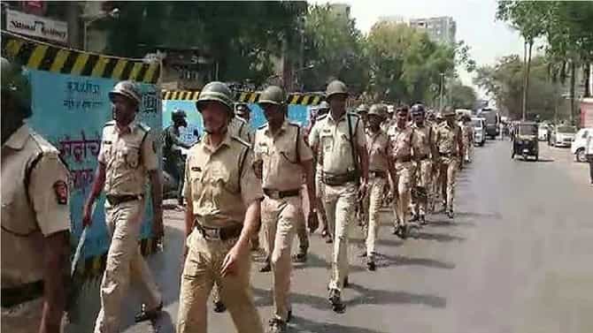 उल्हासनगरच्या पोलीस उपायुक्तांचं मिशन ऑल आऊट; 4 तासात तब्बल 23 गुन्हे दाखल, 22 जणांना ठोकल्या बेड्या