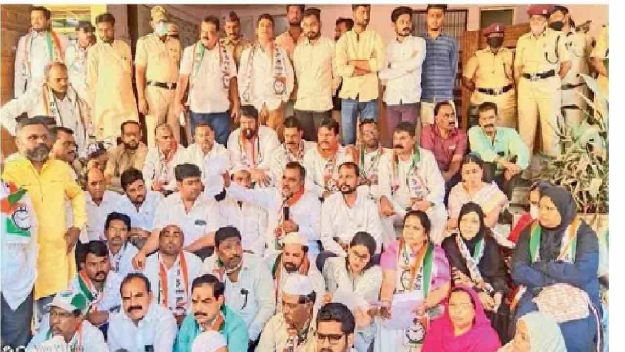 Aurangabad | आठ दिवसानंतर पाणी तरीही 4,500 रुपये पाणीपट्टी का? राष्ट्रवादी काँग्रेस आक्रमक
