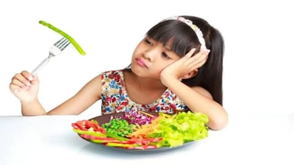 Loss of Appetite : तुमचीही मुले जेवणासाठी कंटाळा करतात? मग जाणून घ्या भूक न लागण्याची कारणे!