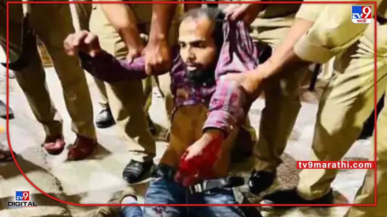 Video : गोरखनाथ मंदिरात पीएसी जवानांवर हल्ला, हल्ल्याचा व्हिडिओ सोशल मीडियावर व्हायरल